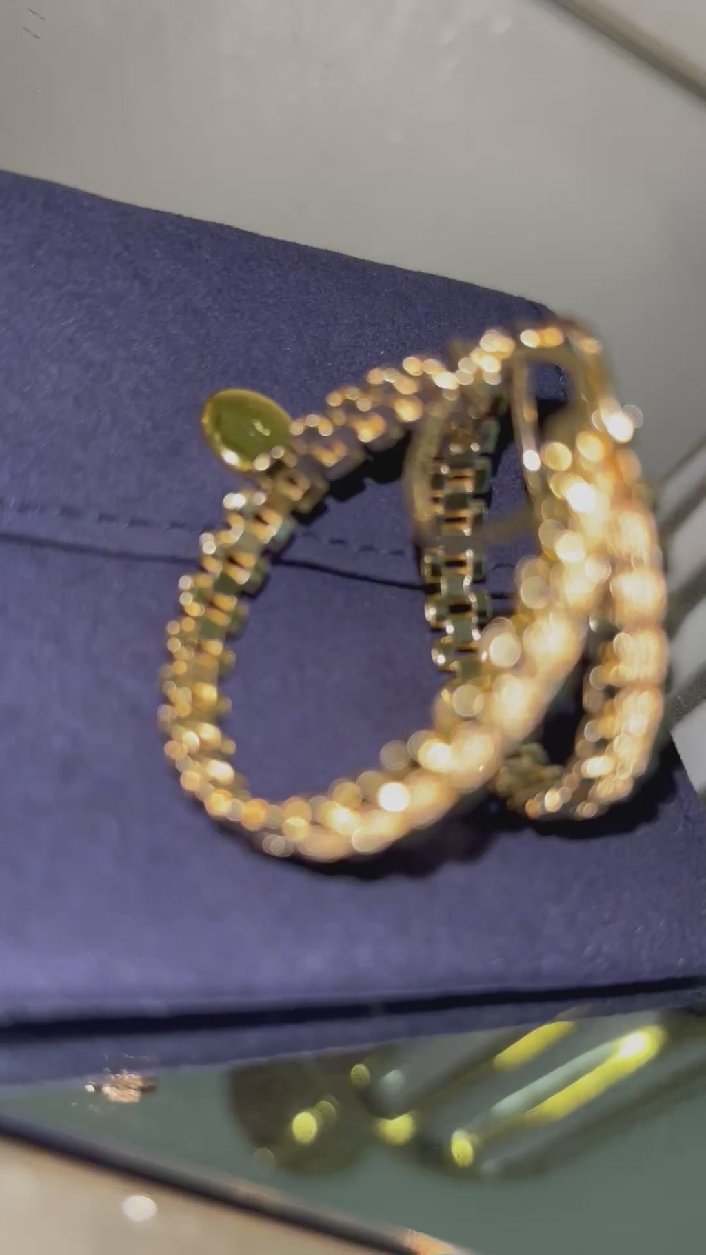 Medium Rolex Hoop